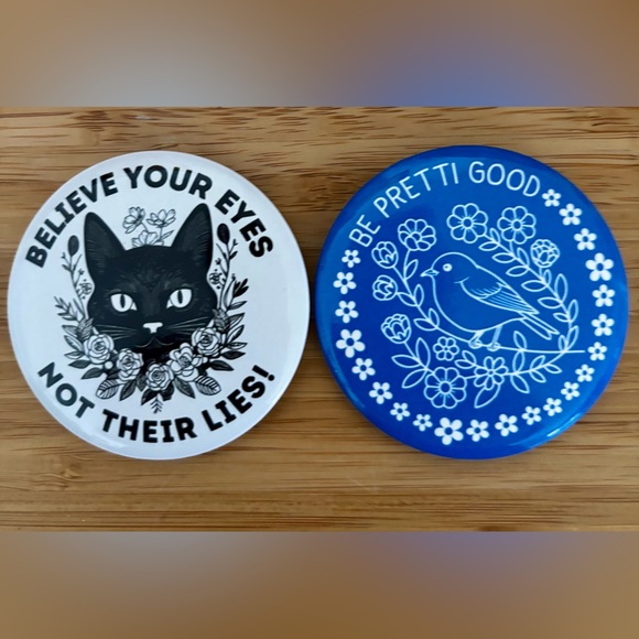 Statement Buttons - Picture 1 of 1